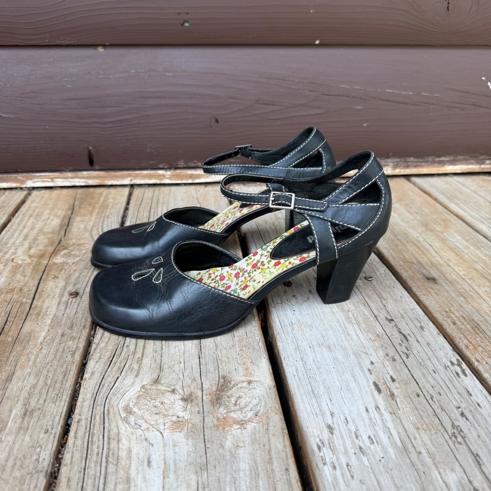 Unlisted Mary Jane Heels Womens 10 Black Leather Contrast Stitch Floral Retro